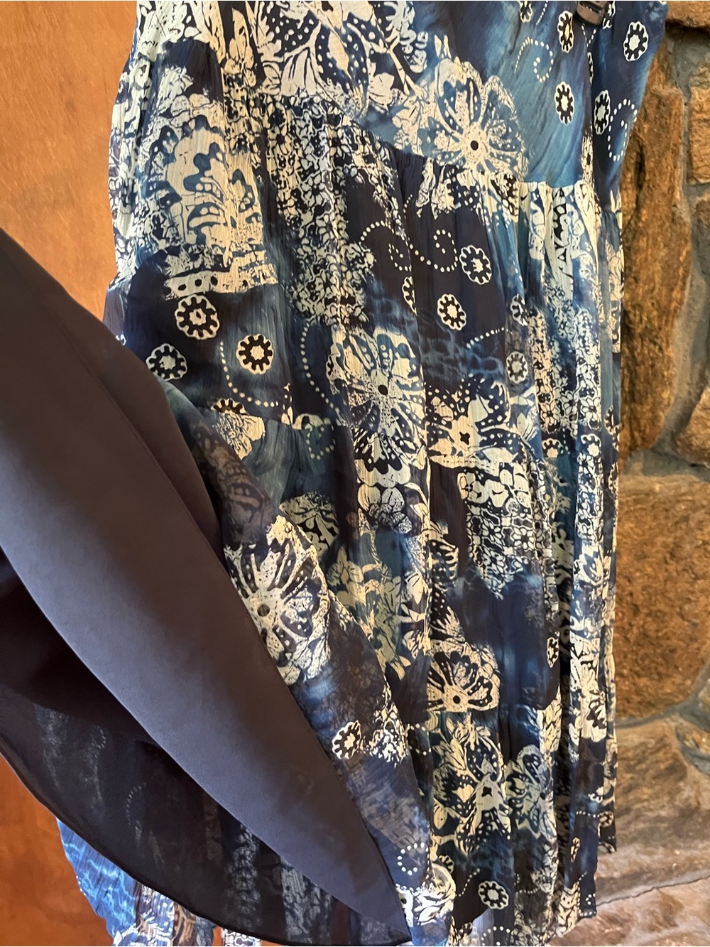 Lauren Ralph Lauren Navy and White Floral Tiered Skirt - Picture 4 of 4